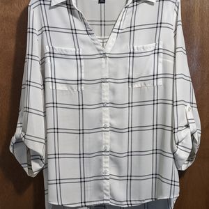 3/4 sleeve button up blouse